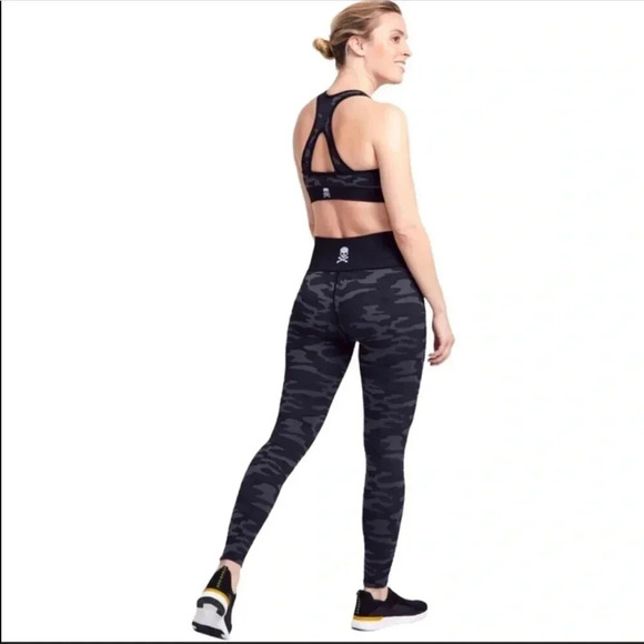 soulcycle Pants - Soulcycle Camo Seamless Tights Leggings M
